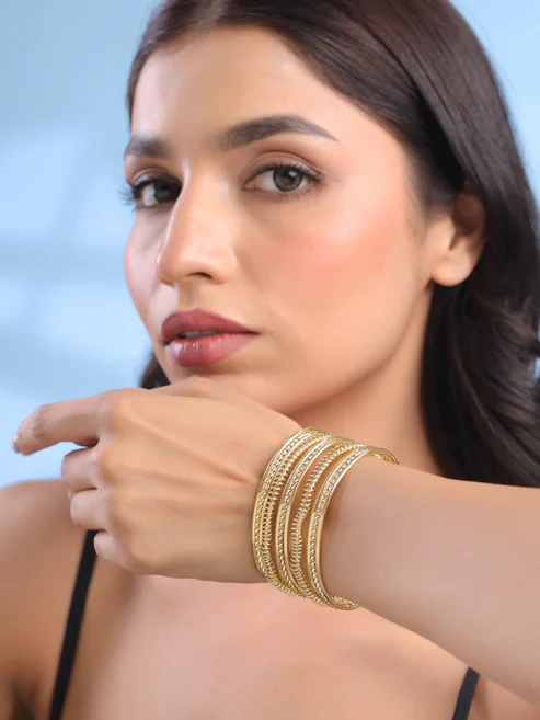 Golden Cuff Kadaa Bracelet - Image 2