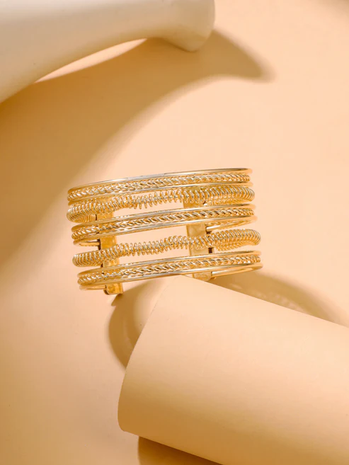 Golden Cuff Kadaa Bracelet - Image 3